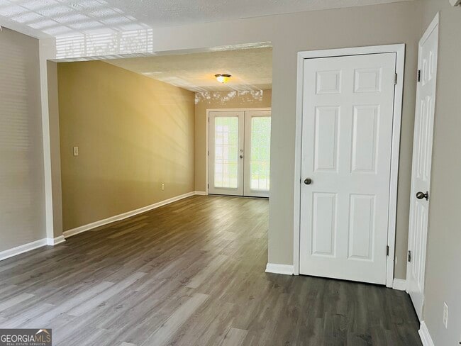 Building Photo - 601 Wilburn Ave