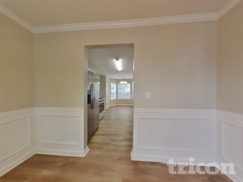 Building Photo - 1017 Spaniel Terrace