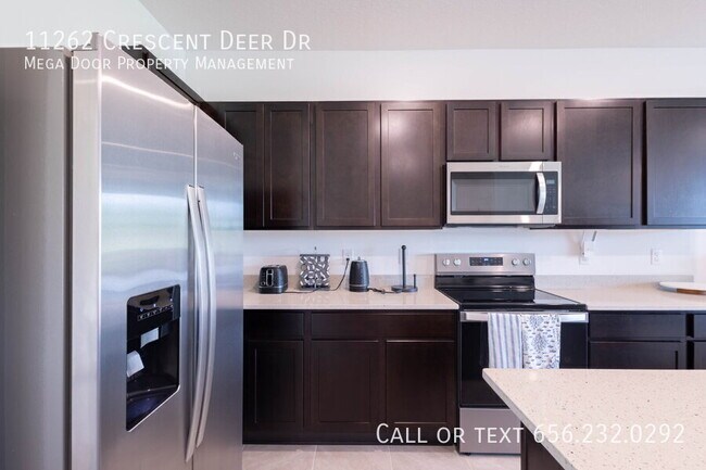 Building Photo - 11262 Crescent Deer Dr