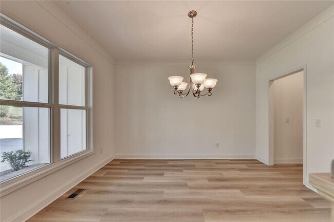Building Photo - 9135 Fox Trail Ln