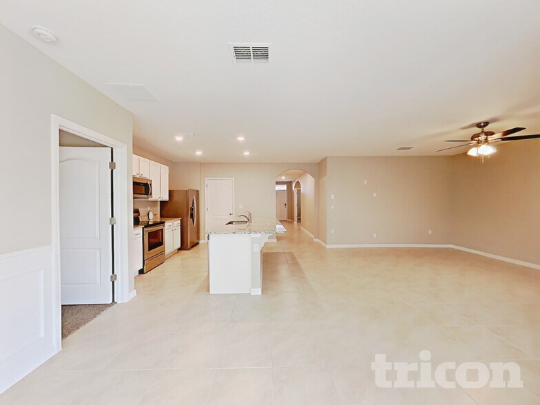 Building Photo - 3744 Moonflower Ln