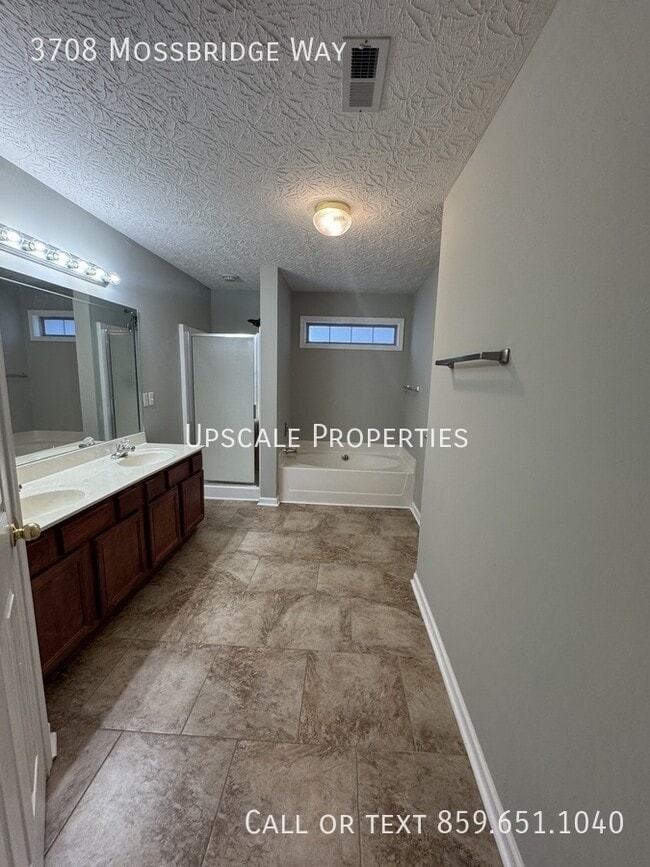 Building Photo - 3708 Mossbridge Way