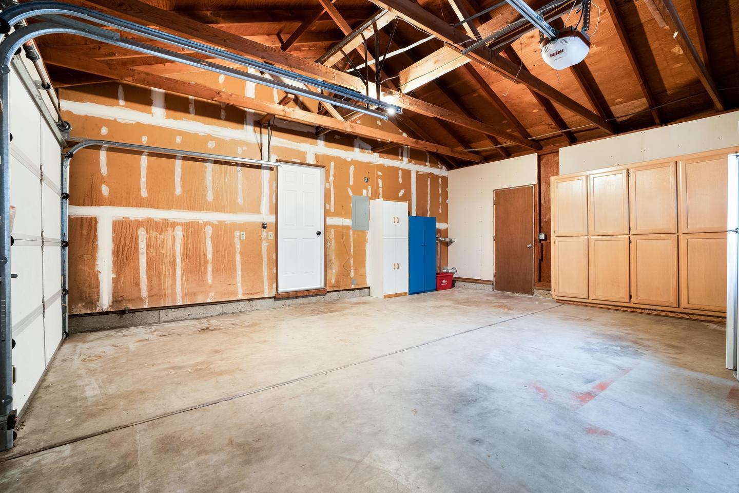 Building Photo - 13665 Sw Parkway