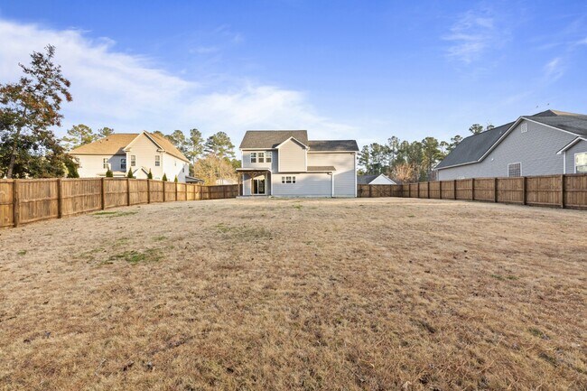 Building Photo - Evans Crossing