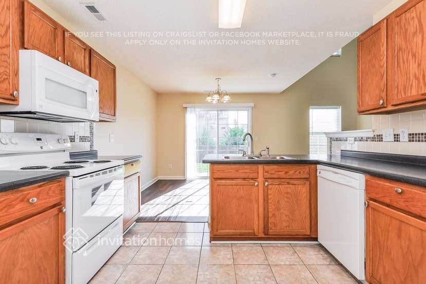 Building Photo - 7532 Brighton Hill Ln