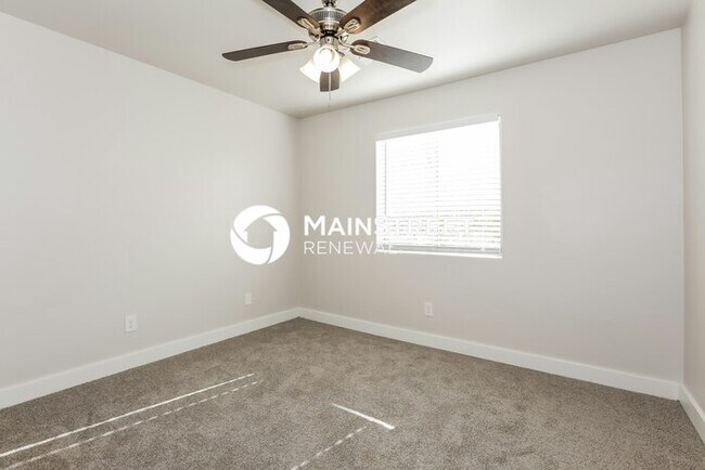 Building Photo - 3 Bedroom Pet-Friendly Home in SAN TAN VALLEY, AZ with Main Street Renewal