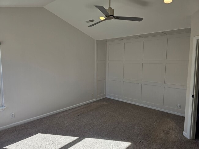 Building Photo - 4 Bedroom! Walk to Jim Warren Park, Franklin TN