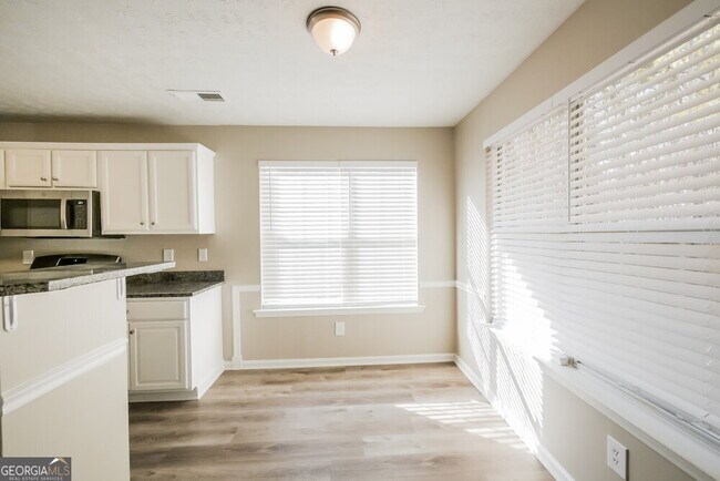 Building Photo - 846 Crabtree Ct