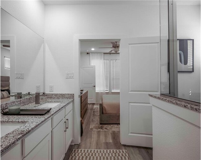 Building Photo - 1609 Cottage Dr