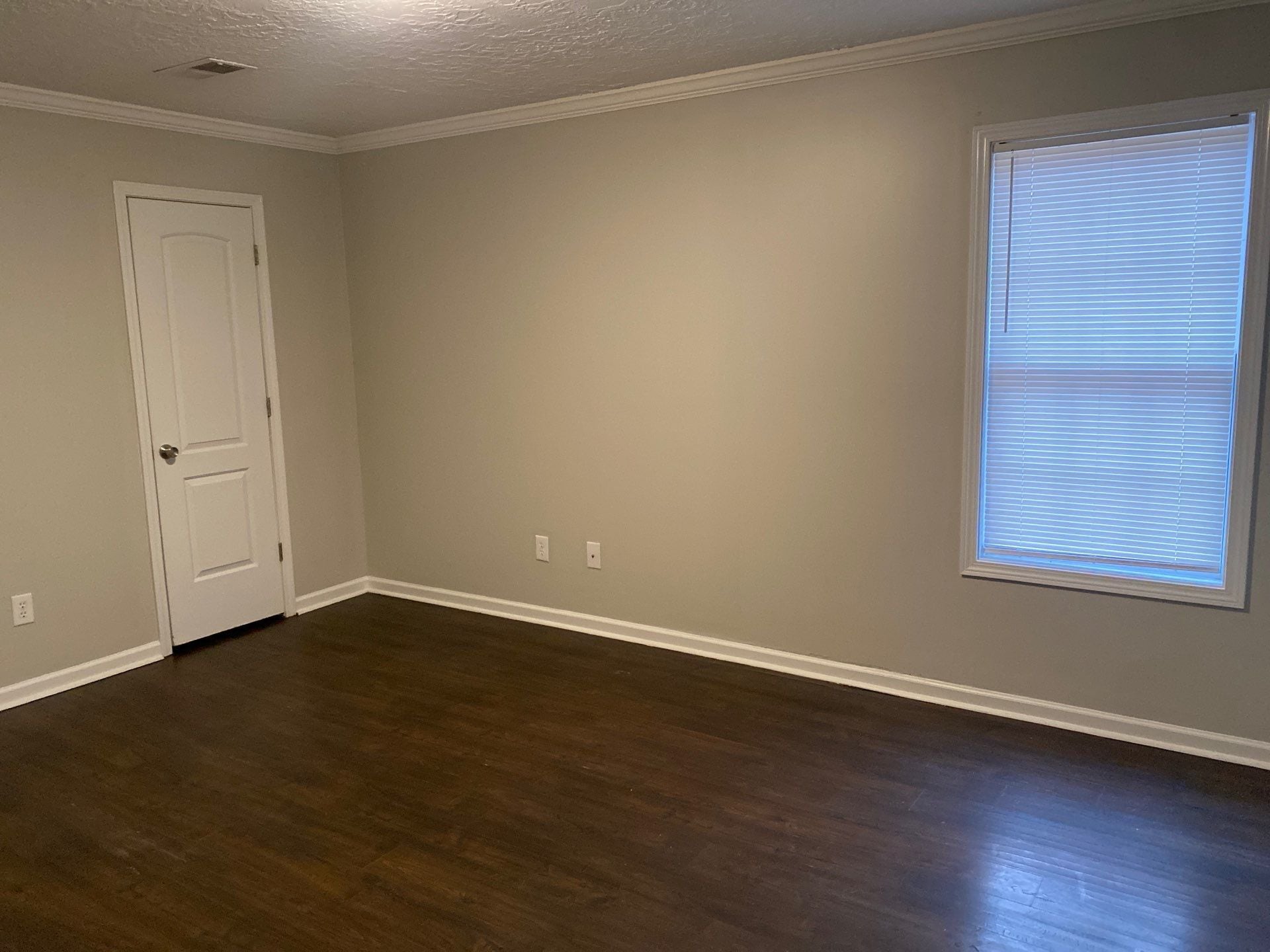 Building Photo - 68 Old Oak Cir