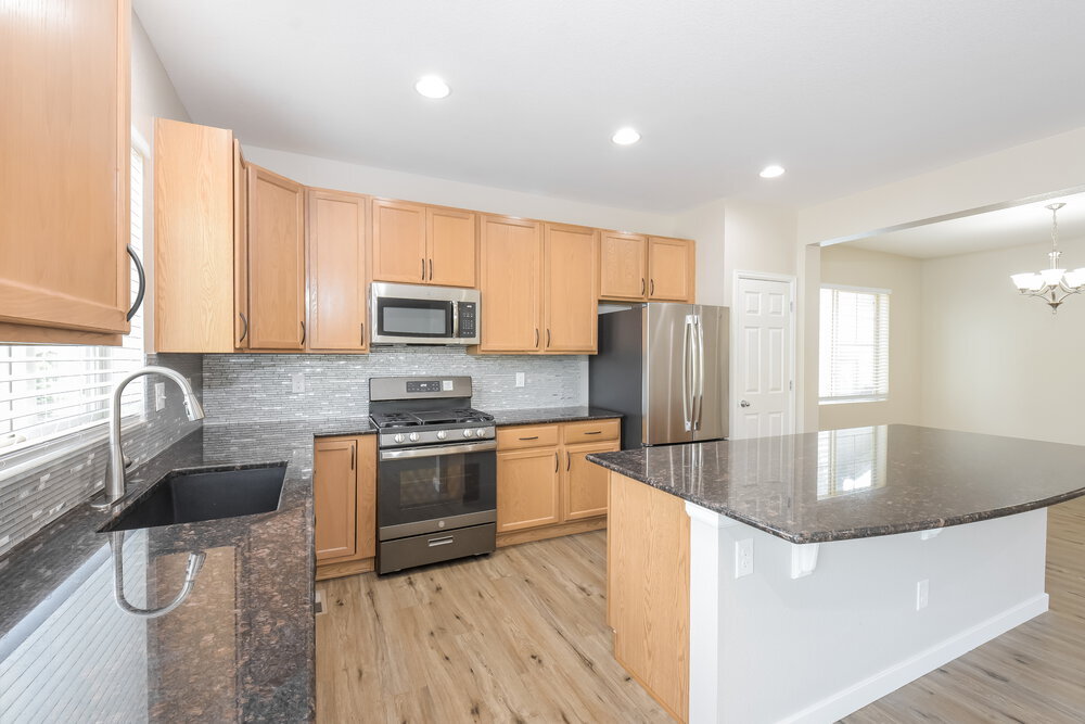 Building Photo - 14937 Melco Ave
