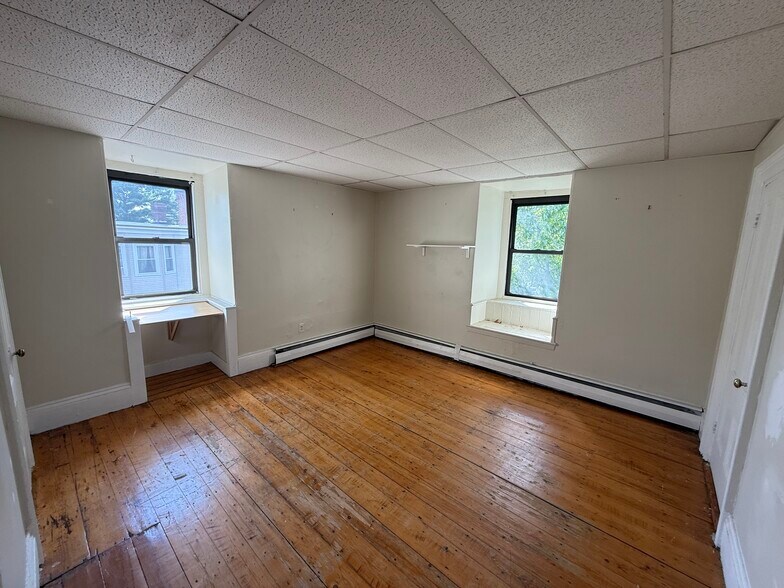 Building Photo - 183 Harvard St