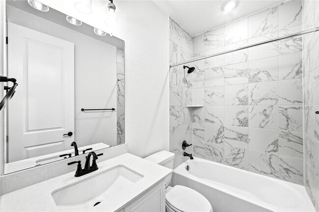 Building Photo - 8709 Lullwater Trl
