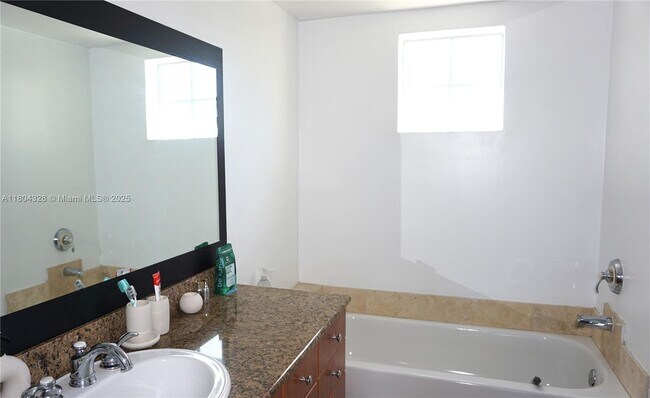 Building Photo - 201 Golden Isles Dr