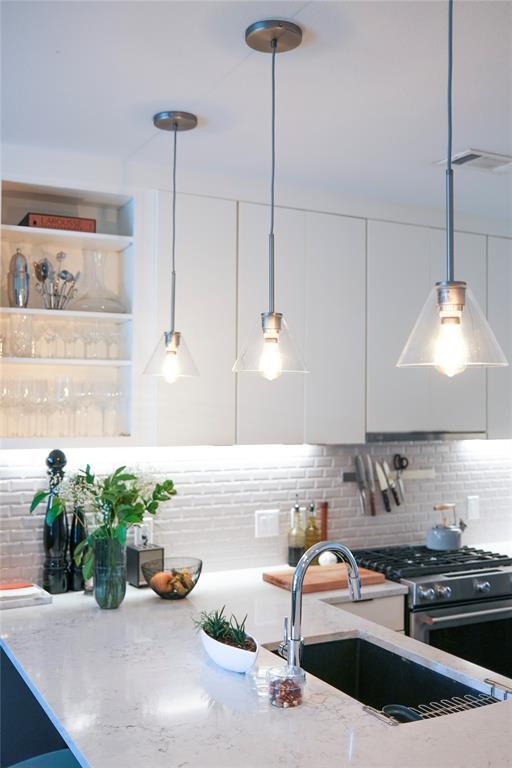 Building Photo - 900 S 1st St