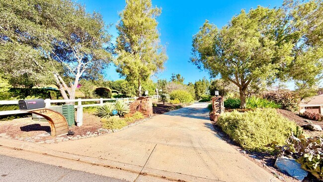 Building Photo - Darling Stand Alone & Detached Open Studio Layout Guest Home unit on Private Country Property in ...