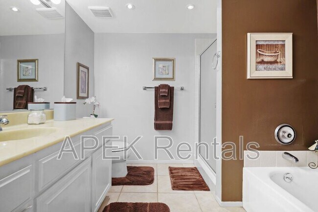 Building Photo - 68859 Paseo Real