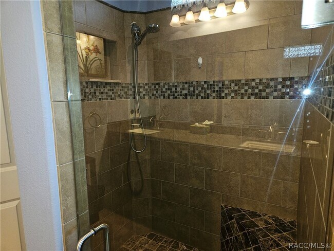 Building Photo - 2353 N Mia Point