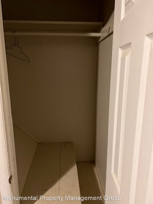 Building Photo - 3 br, 1 bath House - 744 Clair Street