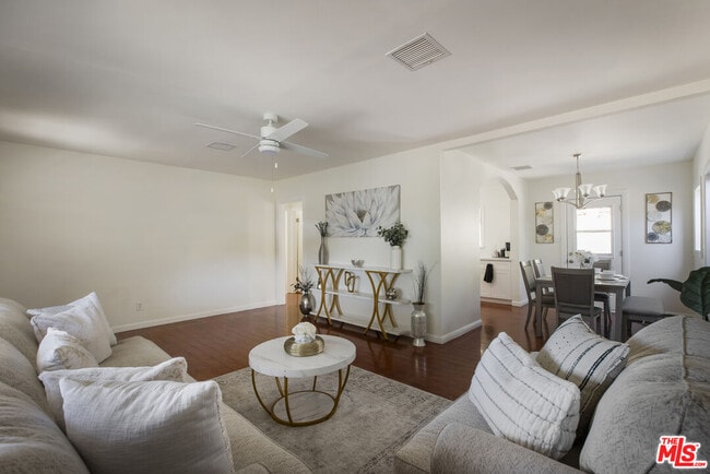 Building Photo - 2723 Ballard St