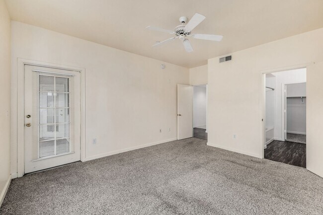 Building Photo - 2 Bedroom, 2 Bath In Central Phoenix