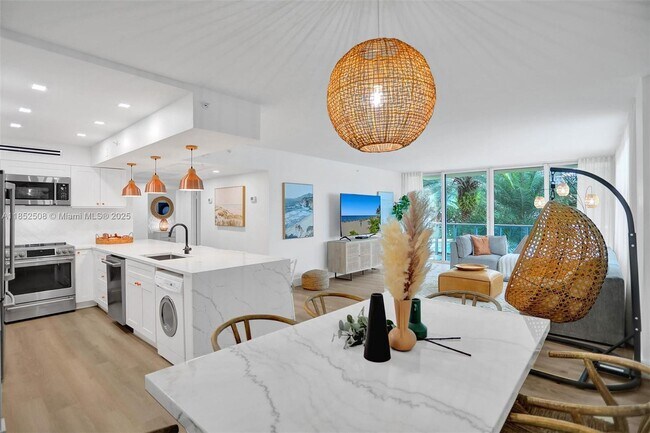 Primary Photo - 2501 S Ocean Dr