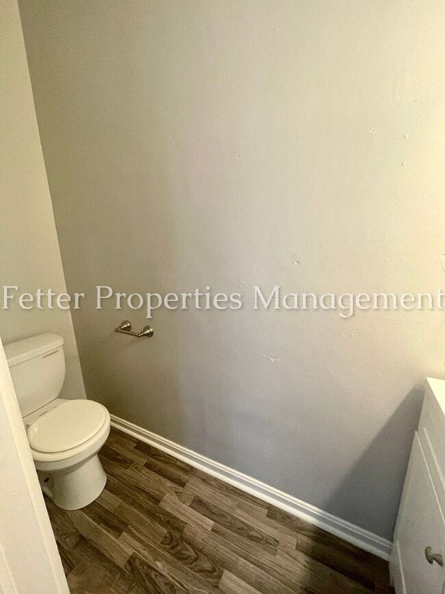 Building Photo - Spacious & Newly Renovated!!!