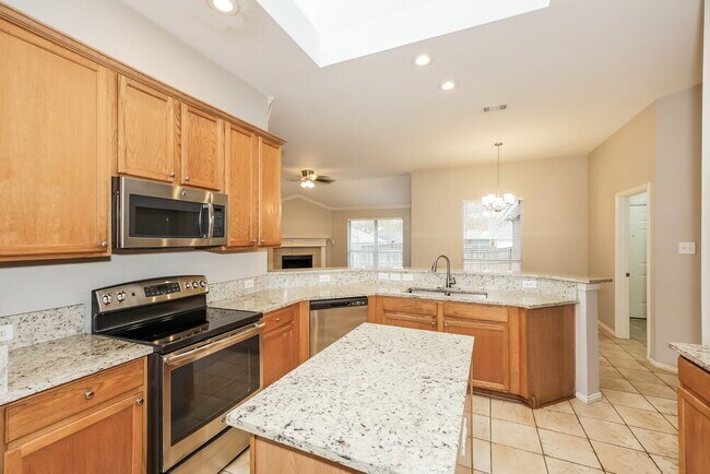 Building Photo - 155 Hannah Cir