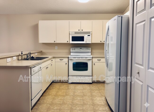 Building Photo - 4006 Wilkes Dr