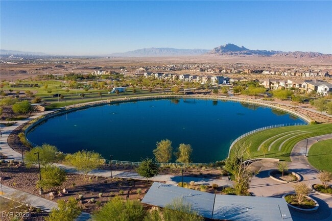 Building Photo - 832 Canonbury St