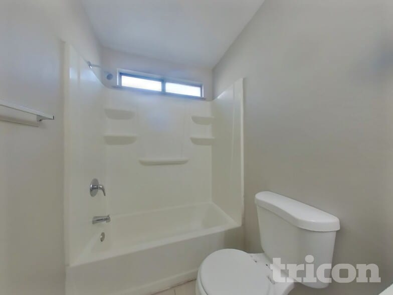 Building Photo - 601 Jeelu Way