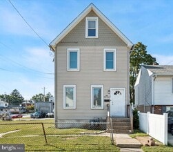 Building Photo - 305 Printz Ave