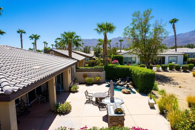 Building Photo - 60661 Juniper Ln