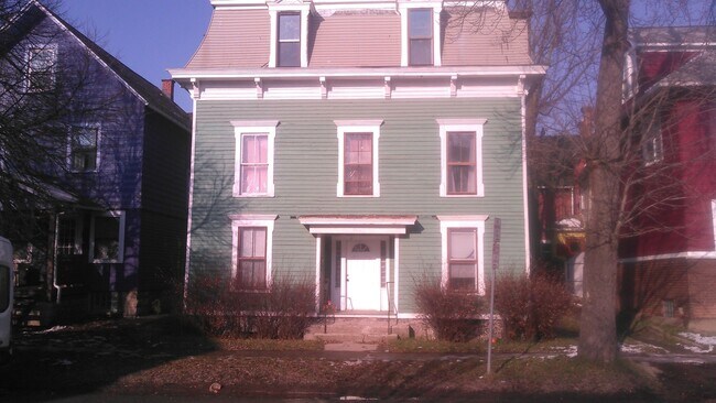 Primary Photo - 912 Lafayette Ave