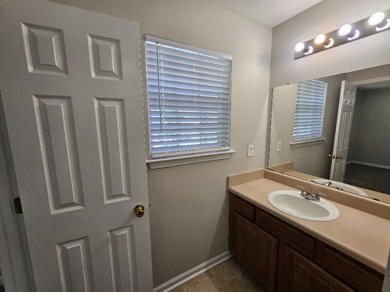 Building Photo - 128 Odyssey Turn NW