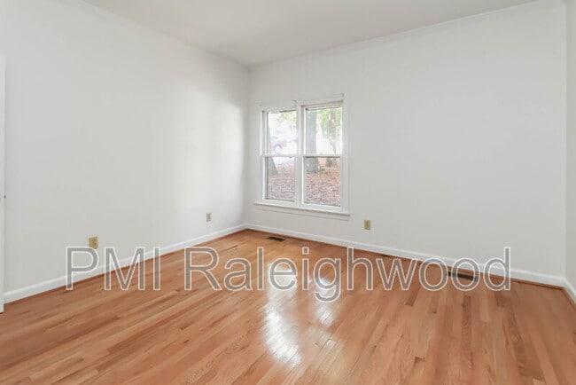 Building Photo - 311 Dansk Ct