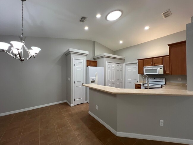 Building Photo - **MOVE-IN SPECIAL 2 WEEKS FREE IN SEPTEMBER***Beautiful 3 BD 2 BATH Home in Gated Community