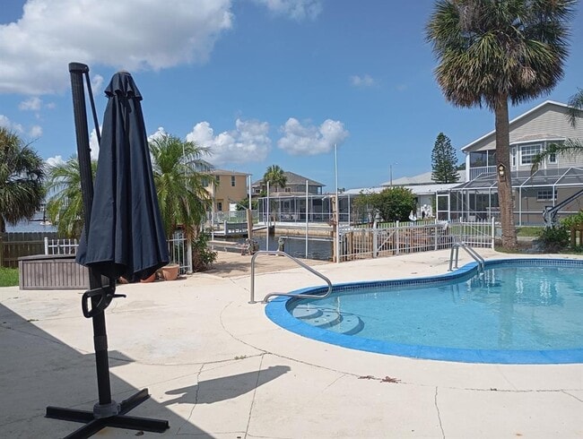 Building Photo - 5024 Miller Bayou Dr