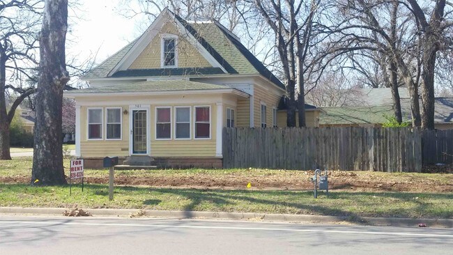 Primary Photo - 501 E Grant Ave