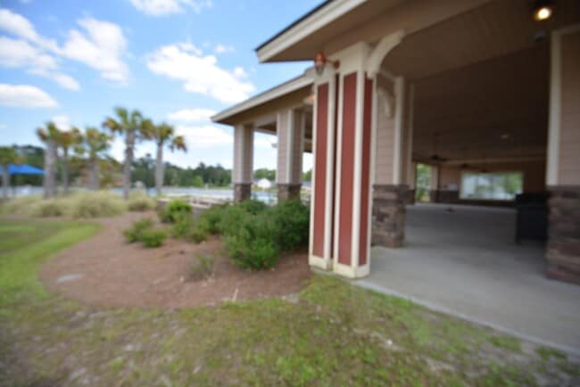 Building Photo - Executive Home in Convenient Location