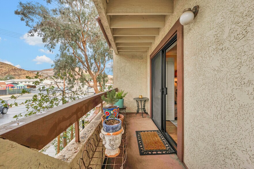 Building Photo - 28010 Tiffany Ln