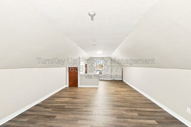 Building Photo - 1065 N Lafayette St