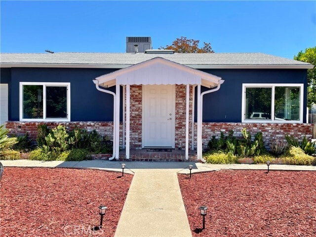 Building Photo - 5550 Riverton Ave