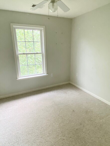 Building Photo - 94 Teague Ln