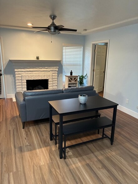 Building Photo - 215 Willie James Jones Ave