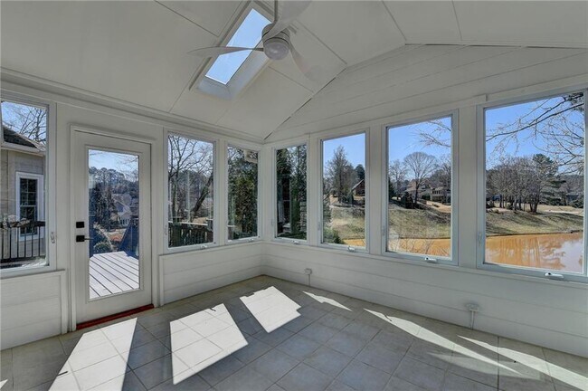 Building Photo - 6415 Sterling Dr