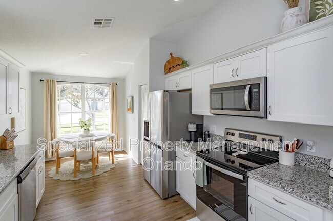 Building Photo - 2532 Ventura Cir