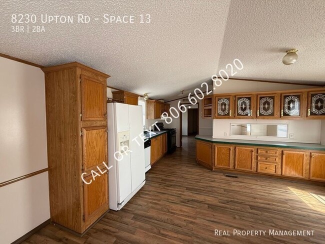 Primary Photo - 8230 Upton Rd