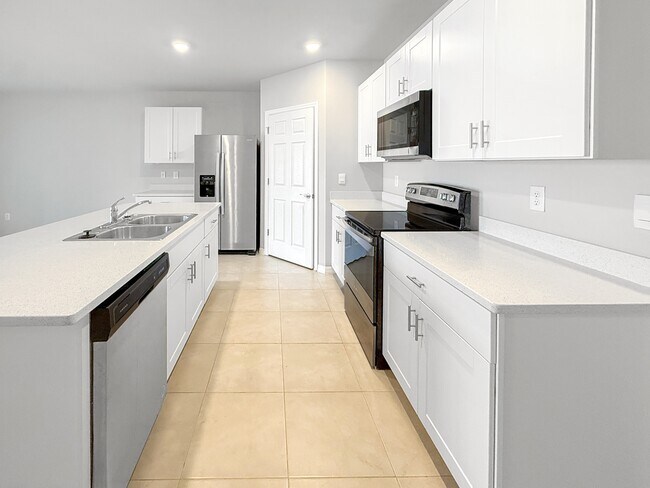 Building Photo - 8357 Matanzas Rd