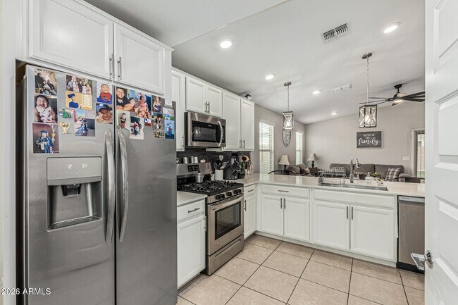 Building Photo - 4028 S 95th Ln